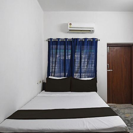 Oyo Hotel Chinar Park Calcutta Buitenkant foto