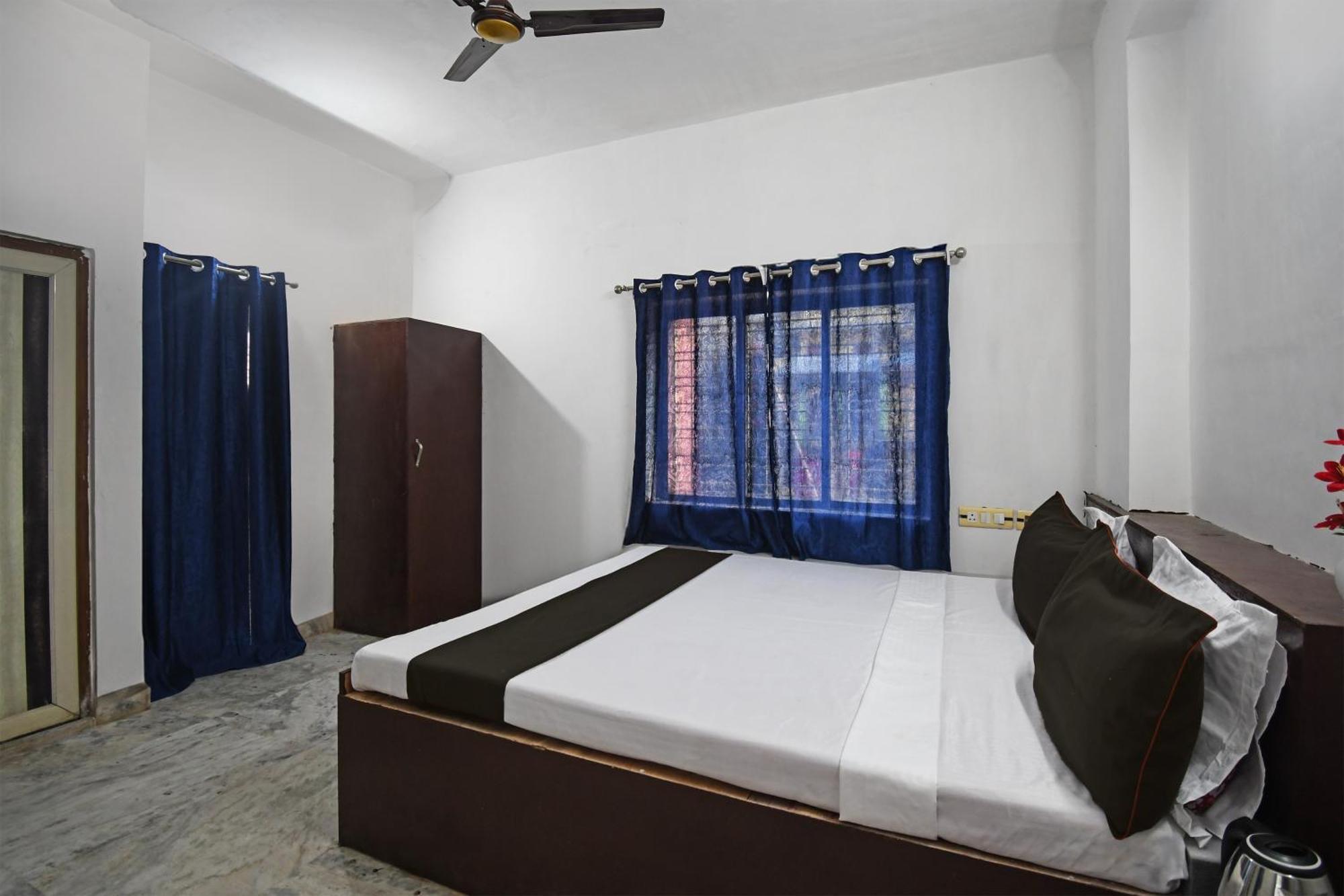 Oyo Hotel Chinar Park Calcutta Buitenkant foto
