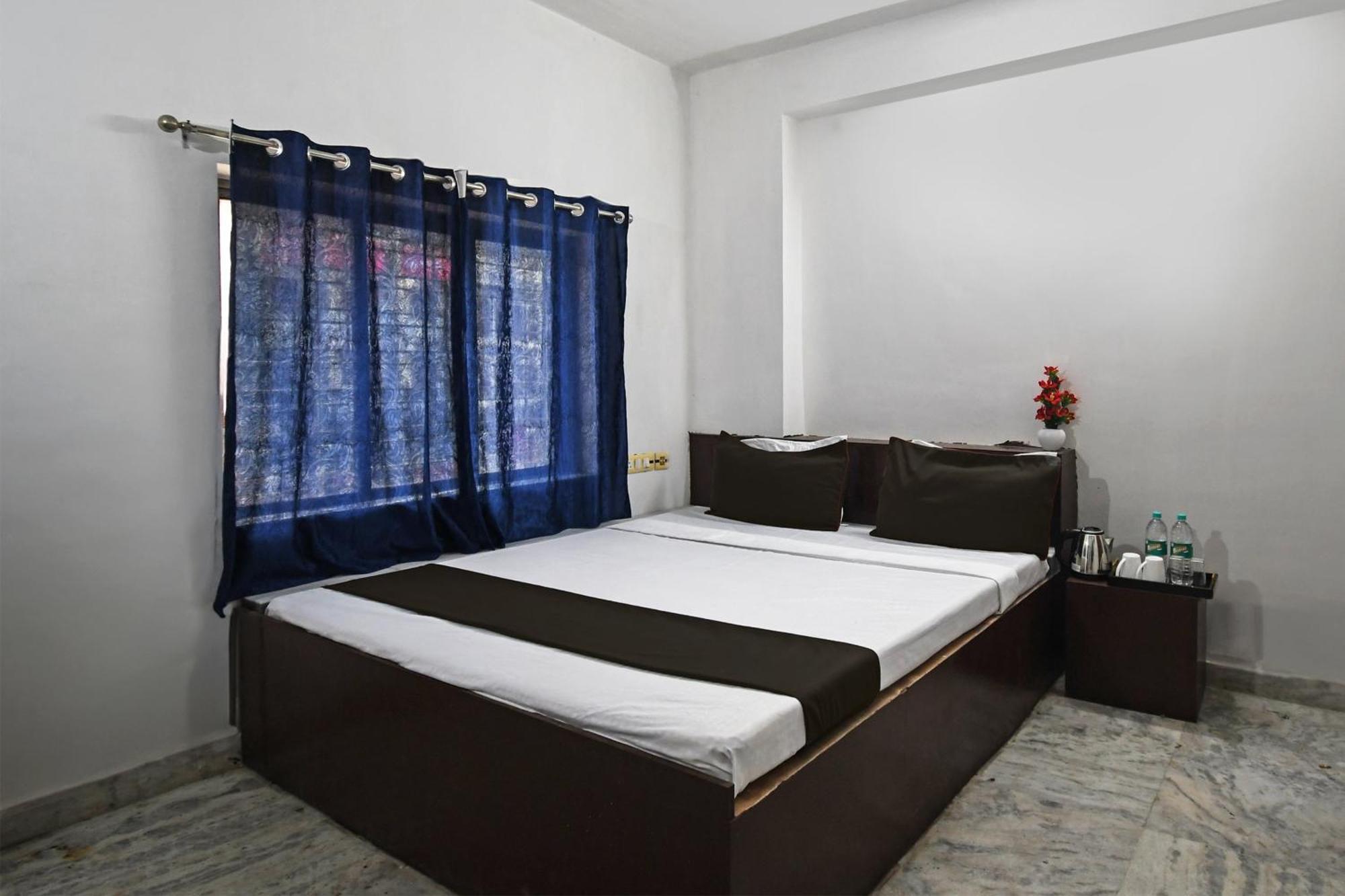 Oyo Hotel Chinar Park Calcutta Buitenkant foto