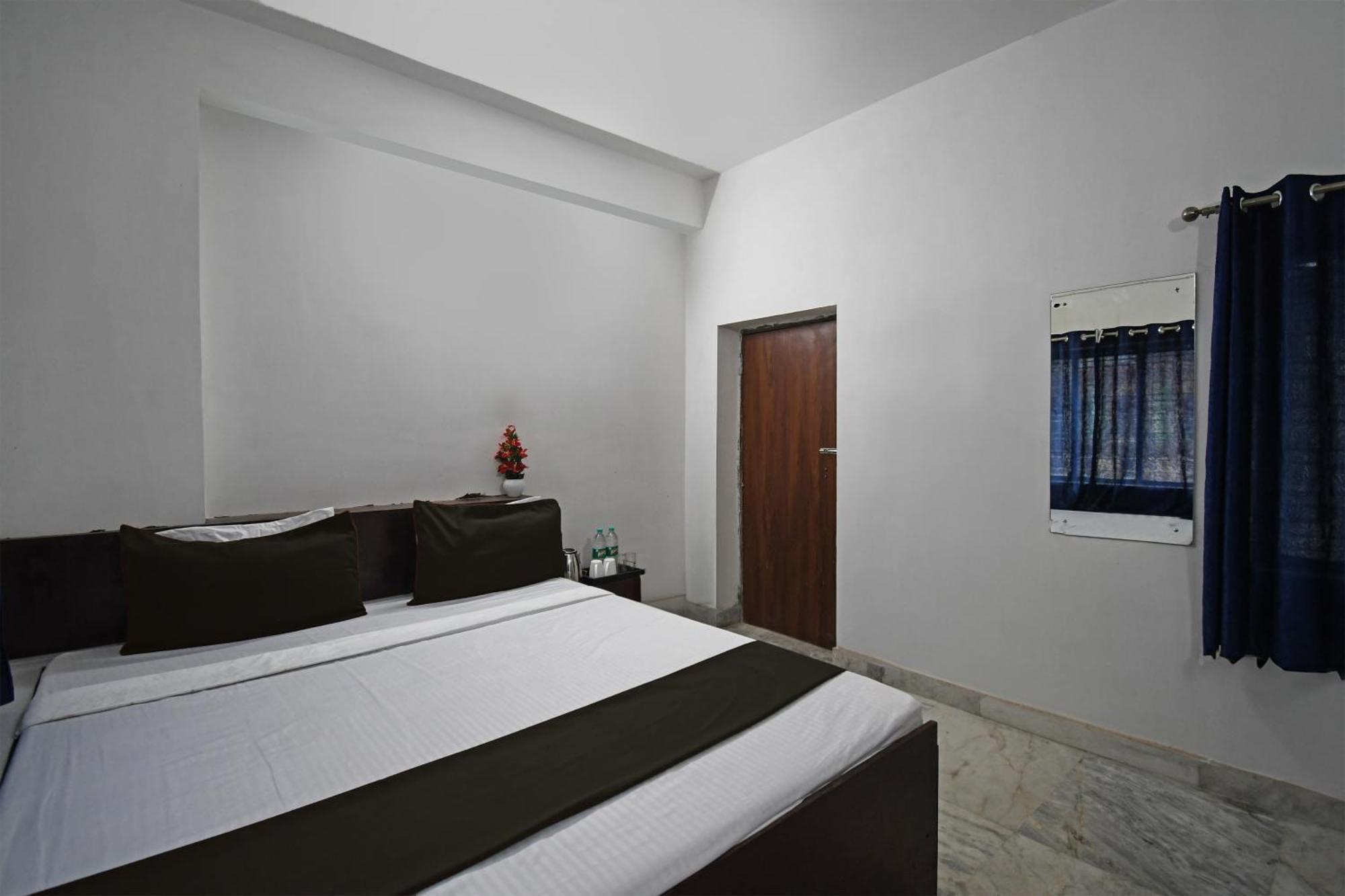 Oyo Hotel Chinar Park Calcutta Buitenkant foto