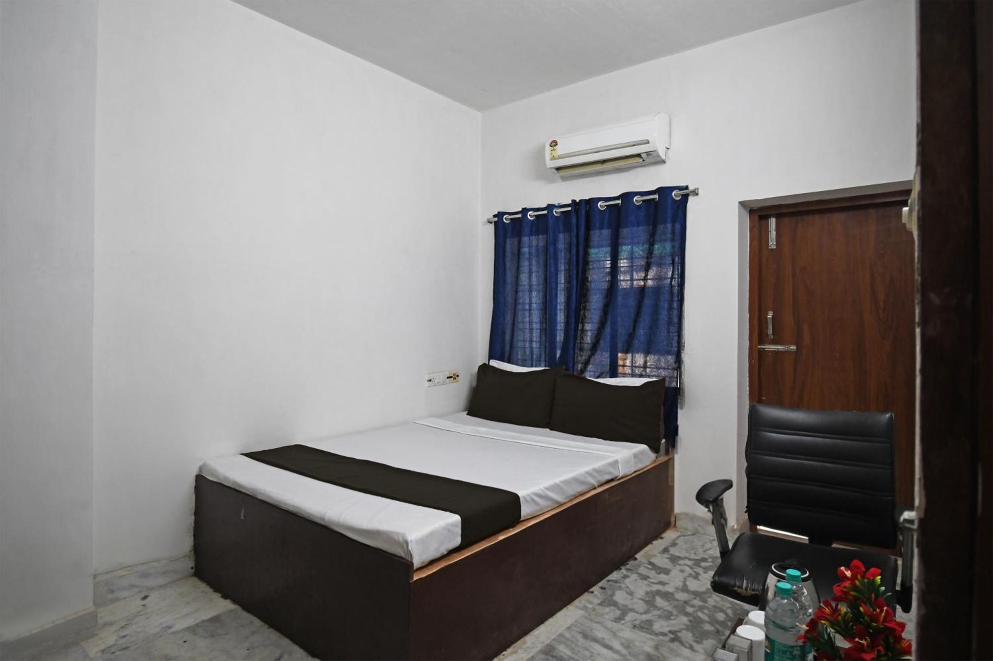 Oyo Hotel Chinar Park Calcutta Buitenkant foto
