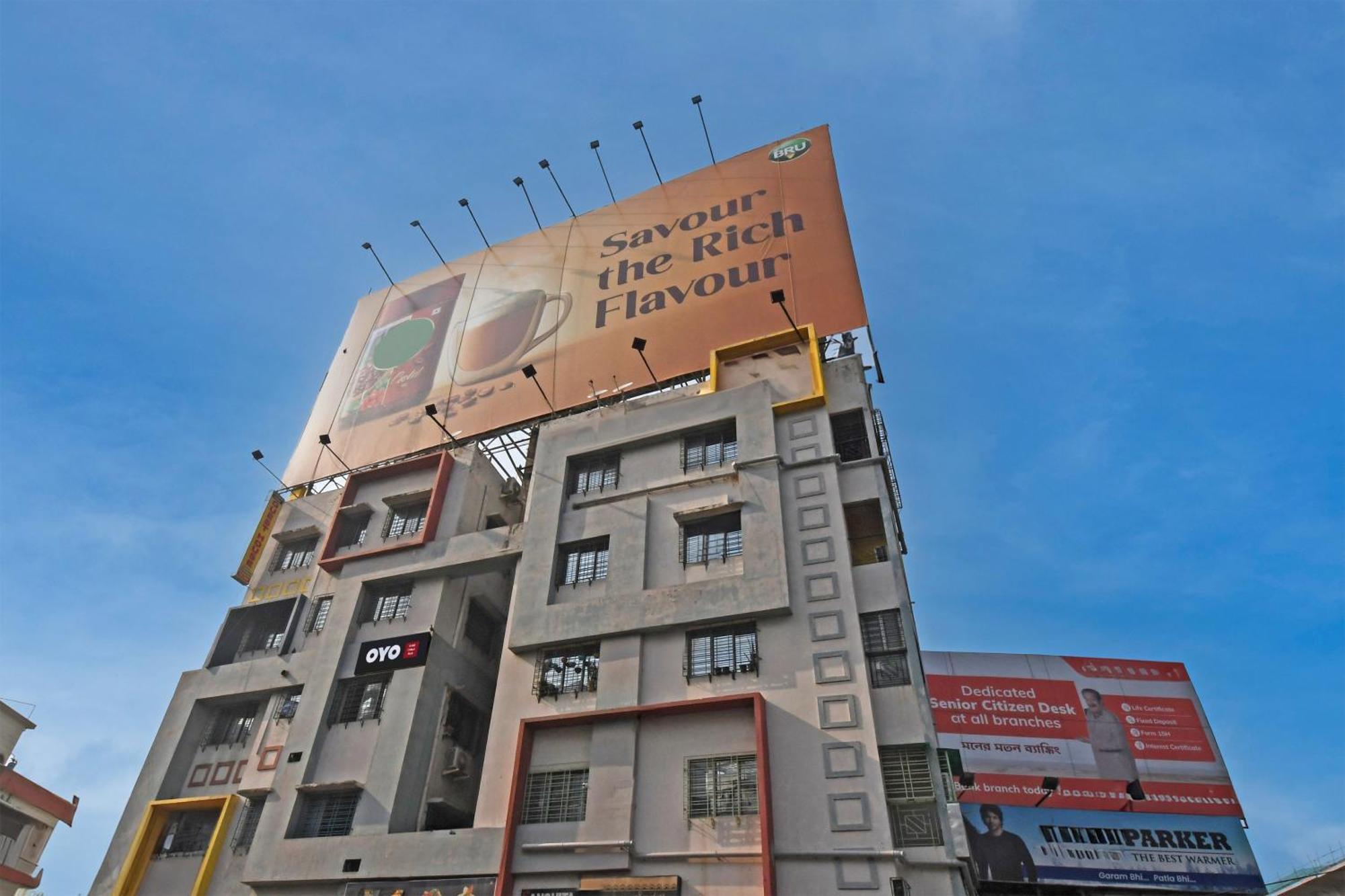 Oyo Hotel Chinar Park Calcutta Buitenkant foto