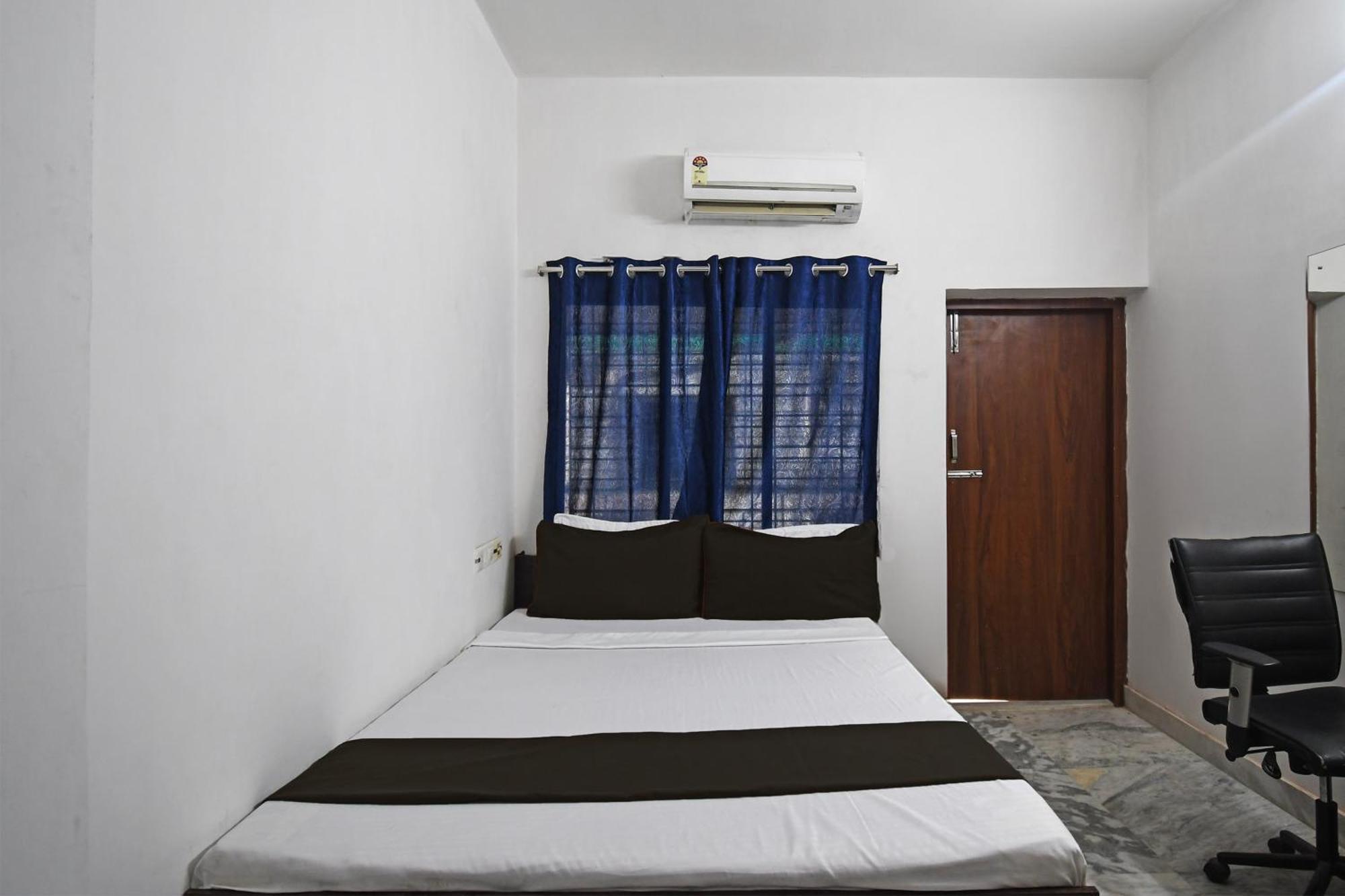 Oyo Hotel Chinar Park Calcutta Buitenkant foto